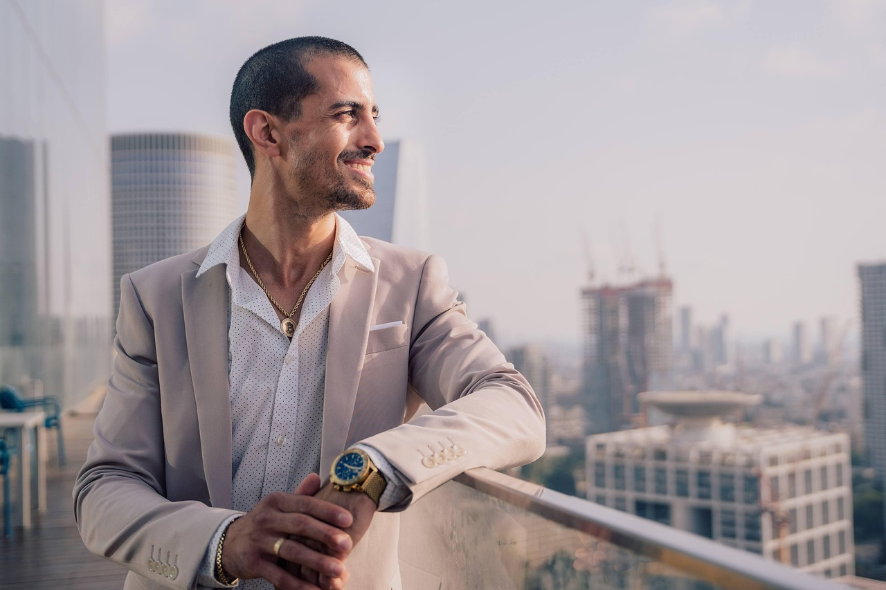 découvrez l'importance du leadership inclusif, une approche qui favorise la diversité et l'égalité au sein des équipes. apprenez comment inspirer et motiver tous les collaborateurs, quel que soit leur parcours, pour construire un environnement de travail harmonieux et innovant.