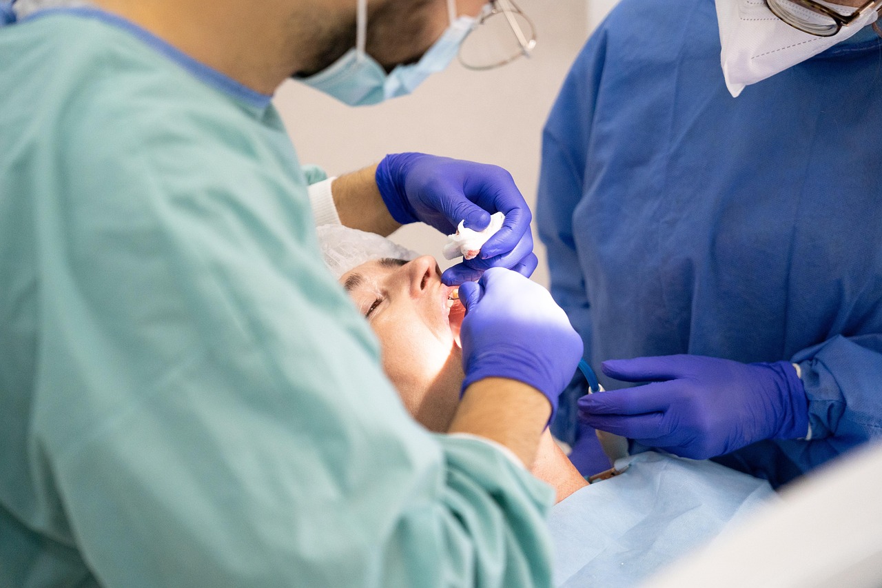 découvrez nos cliniques dentaires modernes offrant des soins de qualité pour toute la famille. profitez d'un suivi personnalisé et de traitements innovants pour un sourire éclatant.