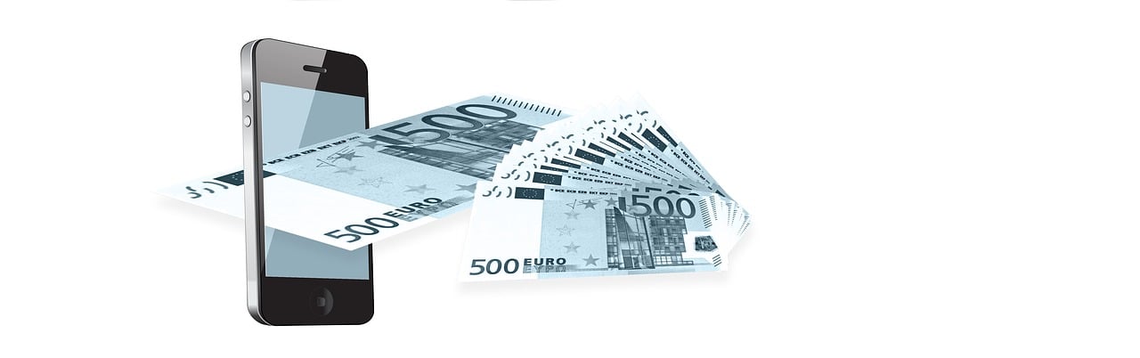 découvrez les avantages de la banque en ligne : gérez vos comptes, effectuez des transactions et accédez à vos services bancaires 24h/24 et 7j/7, le tout en toute sécurité depuis chez vous.