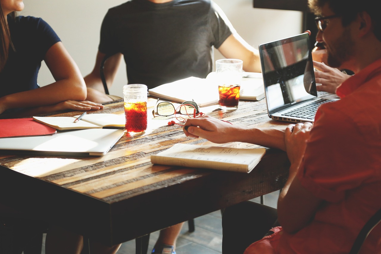 découvrez comment élaborer un business plan efficace pour propulser votre entreprise vers le succès. notre guide vous accompagne dans chaque étape, de l'analyse de marché à la projection financière, afin de rassurer investisseurs et partenaires.